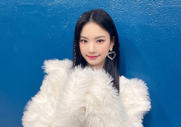 ISA menarik perhatian karena wajahnya yang cantik seperti kucing / Foto: instagram.com/stayc_highup