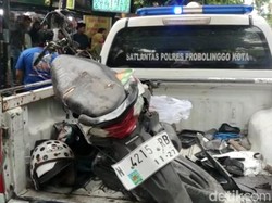Truk Tabrak Motor Lalu Hantam Toko Oleh-oleh di Probolinggo, 2 Orang Tewas