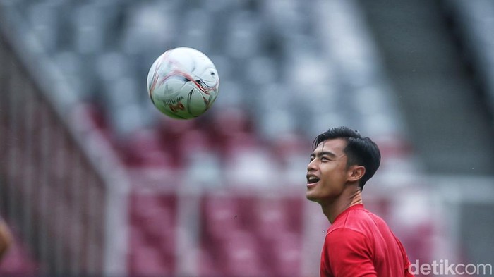 Latihan Keras Timnas Indonesia Jelang AFF Besok Timnas Indonesia mulai 'panaskan mesin' jelang laga pertama Piala AFF 2022 besok melawan Kamboja di SUGBK.