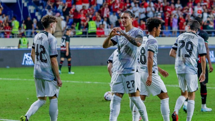 DUBAI, UAE - DECEMBER 16: Darwin Nunez (27) of Liverpool celebrates after scoring a goal during the Dubai Super Cup 2022 Final Match between Liverpool and AC Milan at Al Maktoum Stadium in Dubai, United Arab Emirates on December 16, 2022. (Photo by Waleed Zein/Anadolu Agency via Getty Images)