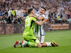 Ada Emi Martinez di Balik Penalti Greget Dybala di Final Piala Dunia