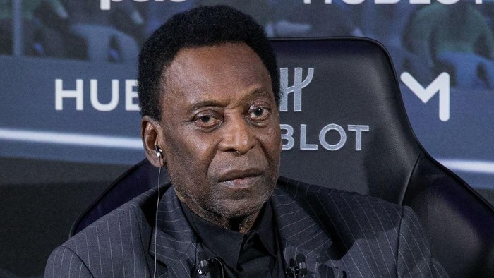 PARIS, FRANCE - APRIL 02: Edson Arantes do Nascimento a.k.a. Pele attends the Hublot loves Football: Pele and Kylian Mbappe meeting at Hotel Lutetia on April 02, 2019 in Paris, France. (Photo by Marc Piasecki/Getty Images)
