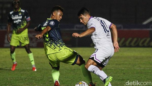 Lihat Lagi Foto-foto Maung Bandung Kalahkan Persita Tangerang 1-0