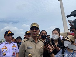 Heru Budi Jelaskan Progres Pembangunan Tanggul Laut Jakarta