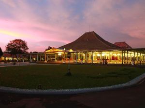 Istana Mangkunegaran Jadi Cagar Budaya Pertama dengan Listrik EBT PLN