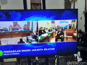 CCTV Duren Tiga Diputar, Hakim Tanya Sambo soal Perilaku Tak Lazim Yosua