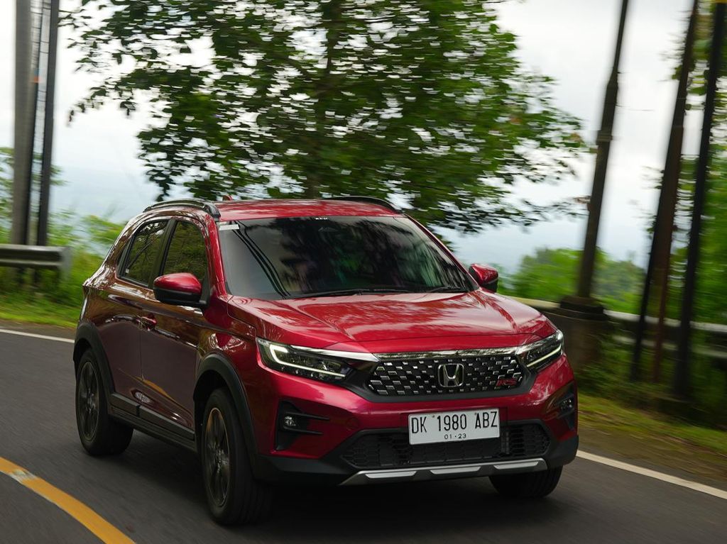 Honda Kerek Harga Mobil, Banderol WR-V Jadi Segini Honda Kerek Harga Mobil, Banderol WR-V Jadi Segini