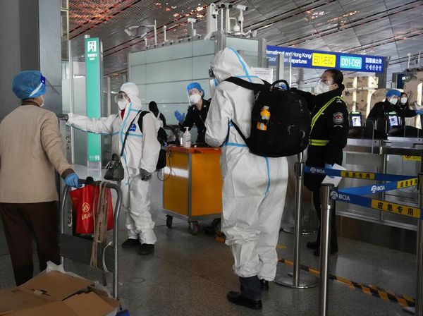 Lonjakan Kasus COVID-19 China Tak Bikin RI Buru-buru Perketat Pintu Masuk