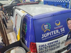 Ambulans Berstiker Legislator NasDem DKI Lawan Arah ke Puncak Bodong