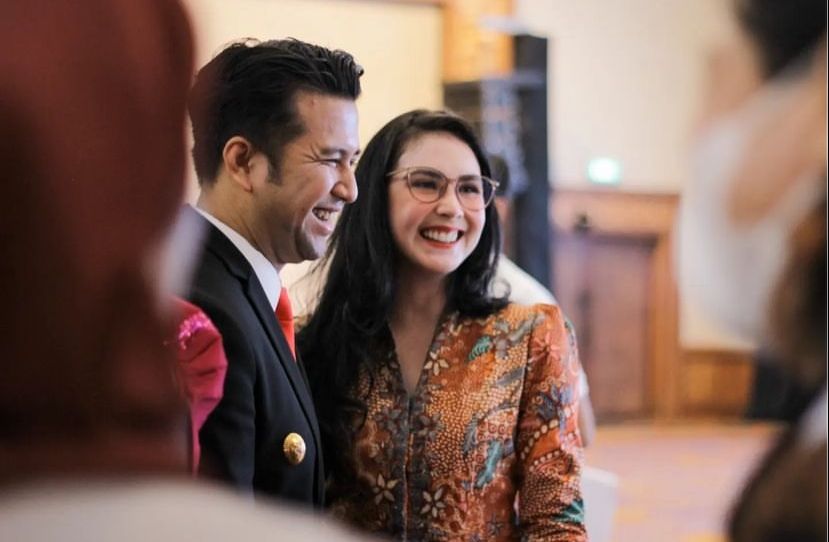 Arumi Bachsin dan Emil Dardak