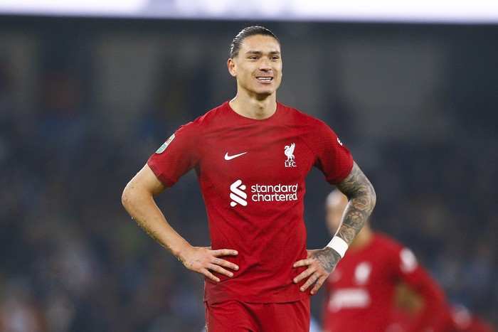 MANCHESTER, ENGLAND - DECEMBER 22: Darwin Nunez of Liverpool reacts during the Carabao Cup Fourth Round match between Manchester City and Liverpool at Etihad Stadium on December 22, 2022 in Manchester, England. (Photo by Daniel Chesterton/Offside/Offside via Getty Images)