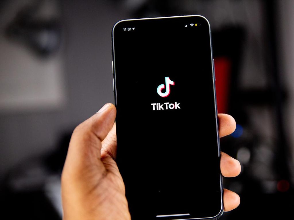 Induk Usaha TikTok PHK Ratusan Karyawan Demi Efisiensi Induk Usaha TikTok PHK Ratusan Karyawan Demi Efisiensi