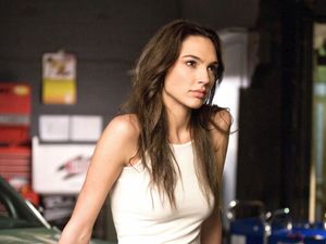 Gal Gadot Minta Dukungan untuk Israel, Diserbu Free Palestine Gal Gadot Minta Dukungan untuk Israel, Diserbu Free Palestine