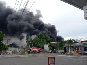 Cerita Warga soal Kebakaran Gudang Beras di Samping SPBU Godong Grobogan