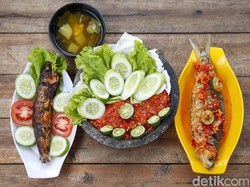 Sedap! Makan Bandeng di Tengah Hijaunya Sawah Tangerang
