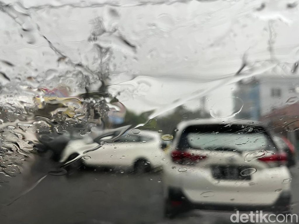 Prakiraan Cuaca Hari Ini Makassar 2 Februari, Waspada Hujan Seharian