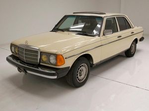 Punya Mobil Mercy Lawas, Bisa Diservis ke Bengkel Resmi Enggak? Punya Mobil Mercy Lawas, Bisa Diservis ke Bengkel Resmi Enggak?