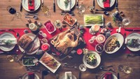 Ini Tradisi Natal di Berbagai Negara yang Penuh Cokelat hingga Ulat!