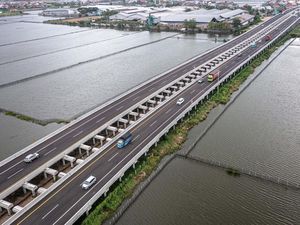 Tol Semarang-Demak Seksi II Bisa Jadi Penangkal Banjir Rob