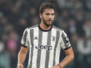 Gelandang Juventus Locatelli Keluar dari Timnas Italia, Ini Penyebabnya Gelandang Juventus Locatelli Keluar dari Timnas Italia, Ini Penyebabnya