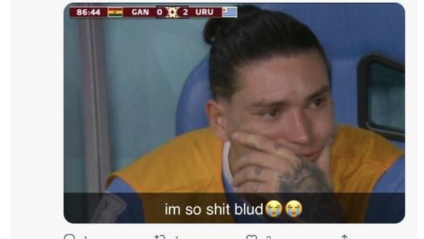 Meme Kocak Darwin Nunez Sia-siakan Peluang Emas Bikin Kesal