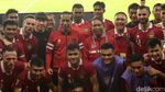 Momen Jokowi Satu Tribun dengan Penonton di SUGBK