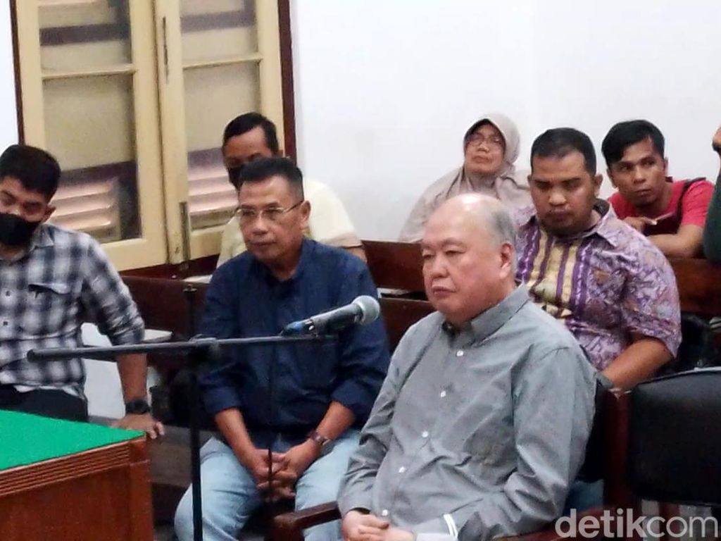 Konglomerat Asal Medan Mujianto Divonis Bebas Konglomerat Asal Medan Mujianto Divonis Bebas