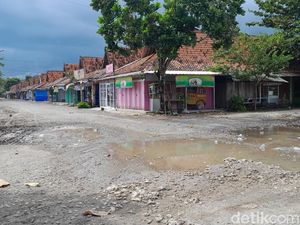 Pedagang Pasar Wisata Pangandaran Menanti Janji Revitalisasi Pedagang Pasar Wisata Pangandaran Menanti Janji Revitalisasi