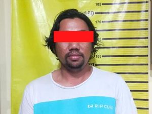 Pembacok Pelajar di Surabaya Tertangkap, Korban Dibacok Pisau Pemecah Es Pembacok Pelajar di Surabaya Tertangkap, Korban Dibacok Pisau Pemecah Es