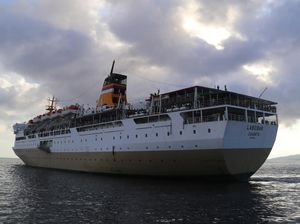 Kapal Labobar Sempat Terbakar, Api Lalap Sekoci Penyelamat