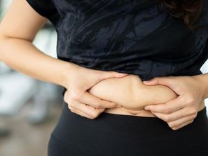 Cara Mudah Enyahkan Perut Gelambir, Sesimpel Rutin Berdiri Cara Mudah Enyahkan Perut Gelambir, Sesimpel Rutin Berdiri