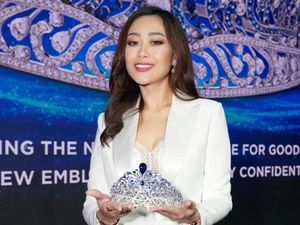 Foto Pegang Mahkota Miss Universe 2023 Jadi Sorotan, Ini Kata Poppy Capella Foto Pegang Mahkota Miss Universe 2023 Jadi Sorotan, Ini Kata Poppy Capella