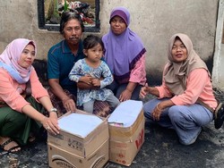 Relawan Mak Ganjar Bantu Warga Korban Kebakaran di Gunung Kidul