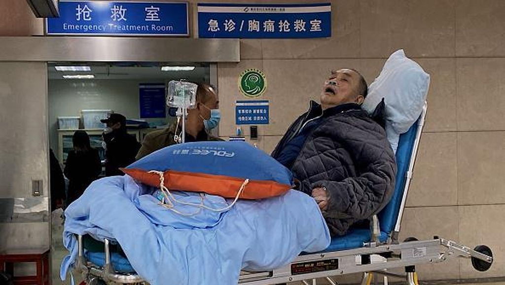 RI Mau Cabut PPKM, China Malah Kewalahan Hadapi Lonjakan COVID-19 RI Mau Cabut PPKM, China Malah Kewalahan Hadapi Lonjakan COVID-19