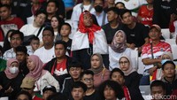 Dalam pertandingan Piala AFF, Indonesia menang atas Kamboja 2-1.