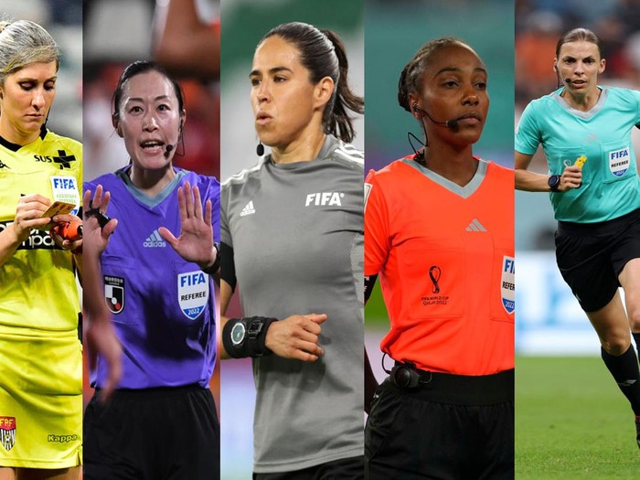 Dalam pertandingan Piala Dunia 2022, Ini merupakan kali pertama Piala Dunia memiliki wasit wanita.