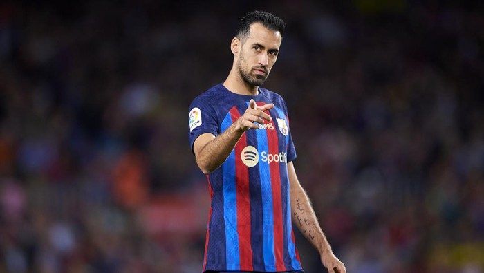 BARCELONA, SPAIN - NOVEMBER 05: Sergio Busquets of FC Barcelona reacts during the LaLiga Santander match between FC Barcelona and UD Almeria at Spotify Camp Nou on November 05, 2022 in Barcelona, Spain. (Photo by Silvestre Szpylma/Quality Sport Images/Getty Images)