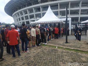 Suporter Timnas Antre di SUGBK, PSSI: Tak Ada Penjualan Offline
