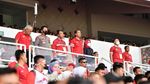 Foto: Presiden Jokowi Nonton Piala AFF 2022, Disambut Iwan Bule