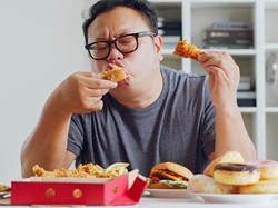 10 Hal yang Perlu Dilakukan Usai Makan Banyak Agar Perut Tak Begah