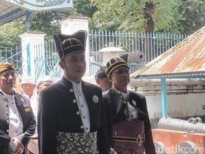 Putra Tertua Raja Keraton Solo PB XIII Ganti Nama Jadi KGPH Hangabehi Putra Tertua Raja Keraton Solo PB XIII Ganti Nama Jadi KGPH Hangabehi