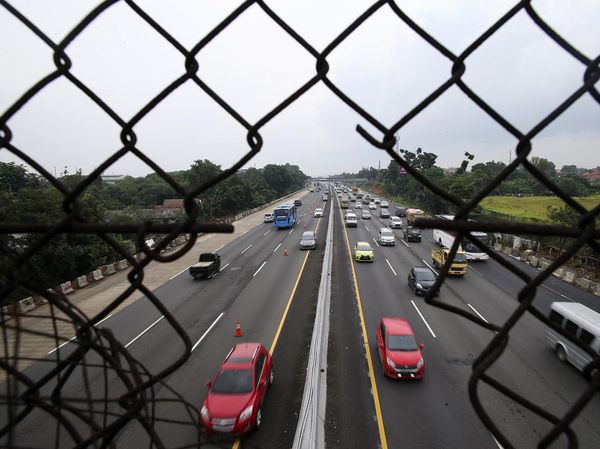 Hampir 1 Juta Kendaraan Lalu Lalang via Tol Jelang Nataru