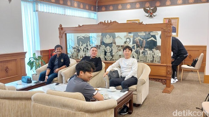 Indra Sjafrie, Iwan Bule, Shin Tae-yong