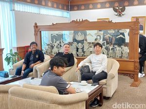 Iwan Bule Ajak WNI di Malaysia Dukung Langsung Timnas Indonesia Iwan Bule Ajak WNI di Malaysia Dukung Langsung Timnas Indonesia
