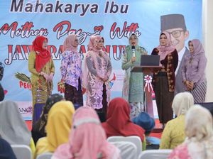 Relawan Sandiaga Rayakan Hari Ibu Lewat Lomba Fashion Show