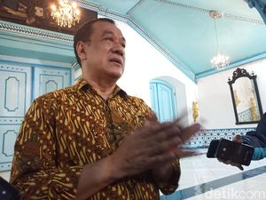 Ada Keributan di Keraton Solo, Cucu PB XIII Ditodong Pistol! Ada Keributan di Keraton Solo, Cucu PB XIII Ditodong Pistol!