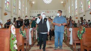 Gubernur Khofifah Tinjau dan Pastikan Keamanan Gereja di Jatim saat Natal