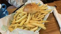 10 Makanan dengan Topping dan Isian Melimpah Sesuai Permintaan
