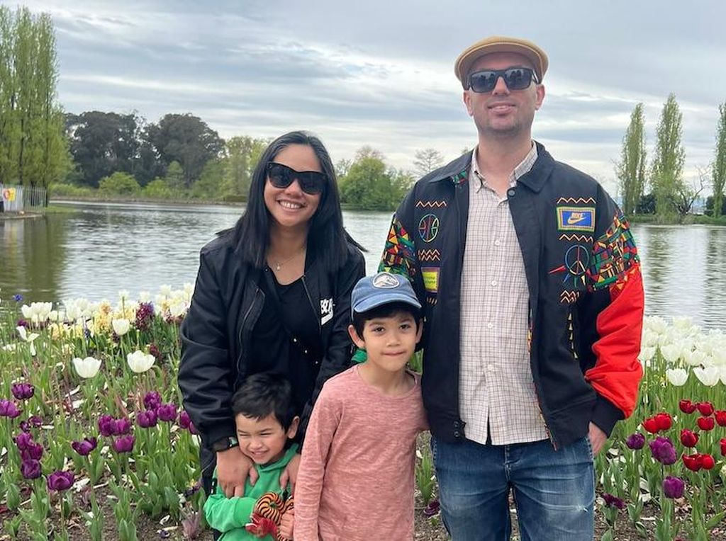 Makna Natal Bagi Warga Indonesia di Australia dengan Keluarga Beda Keyakinan Makna Natal Bagi Warga Indonesia di Australia dengan Keluarga Beda Keyakinan