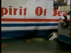 5 Hal Mobil Tercebur di Pelabuhan Merak, Evakuasi 2 Korban Dramatis